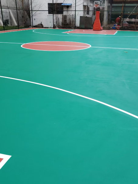 沐川 球场长期使用易出现地面开裂